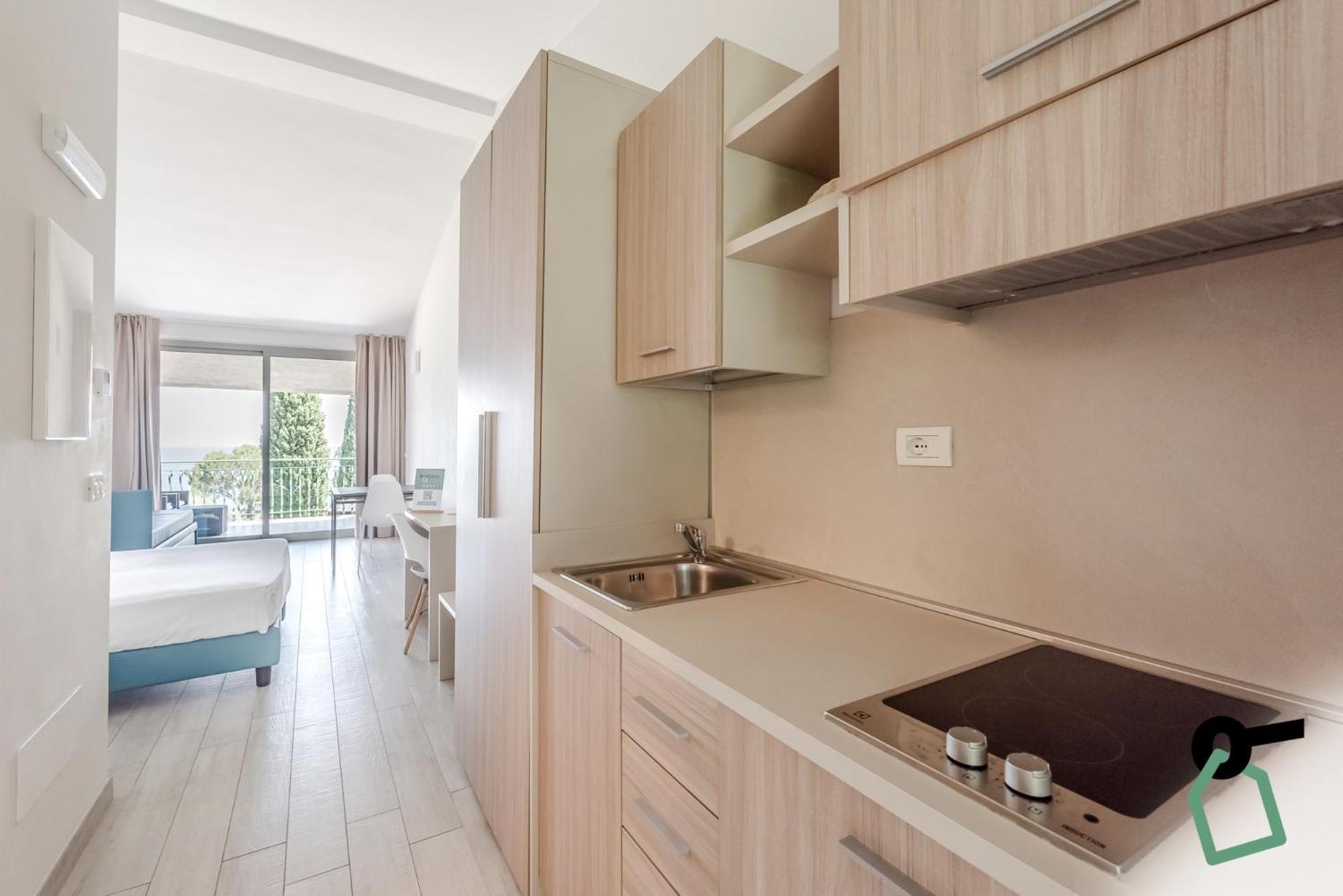 Hotiday Apartment Collection - Desenzano 데센자노델가르다 외부 사진