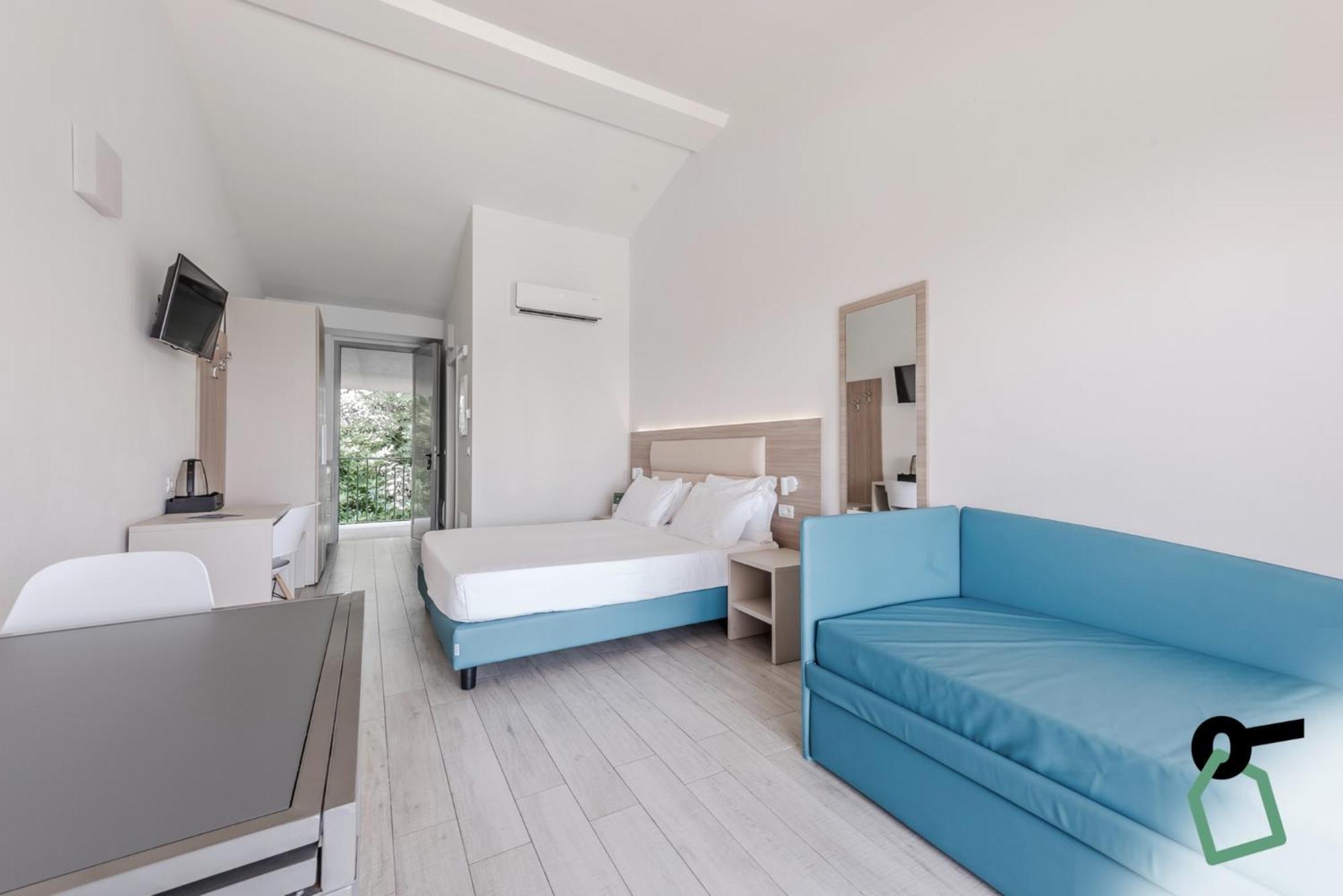 Hotiday Apartment Collection - Desenzano 데센자노델가르다 외부 사진