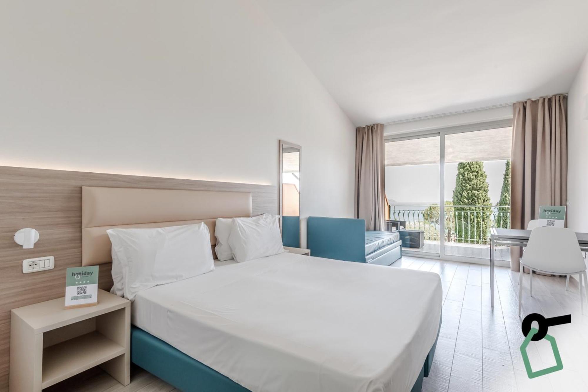 Hotiday Apartment Collection - Desenzano 데센자노델가르다 외부 사진