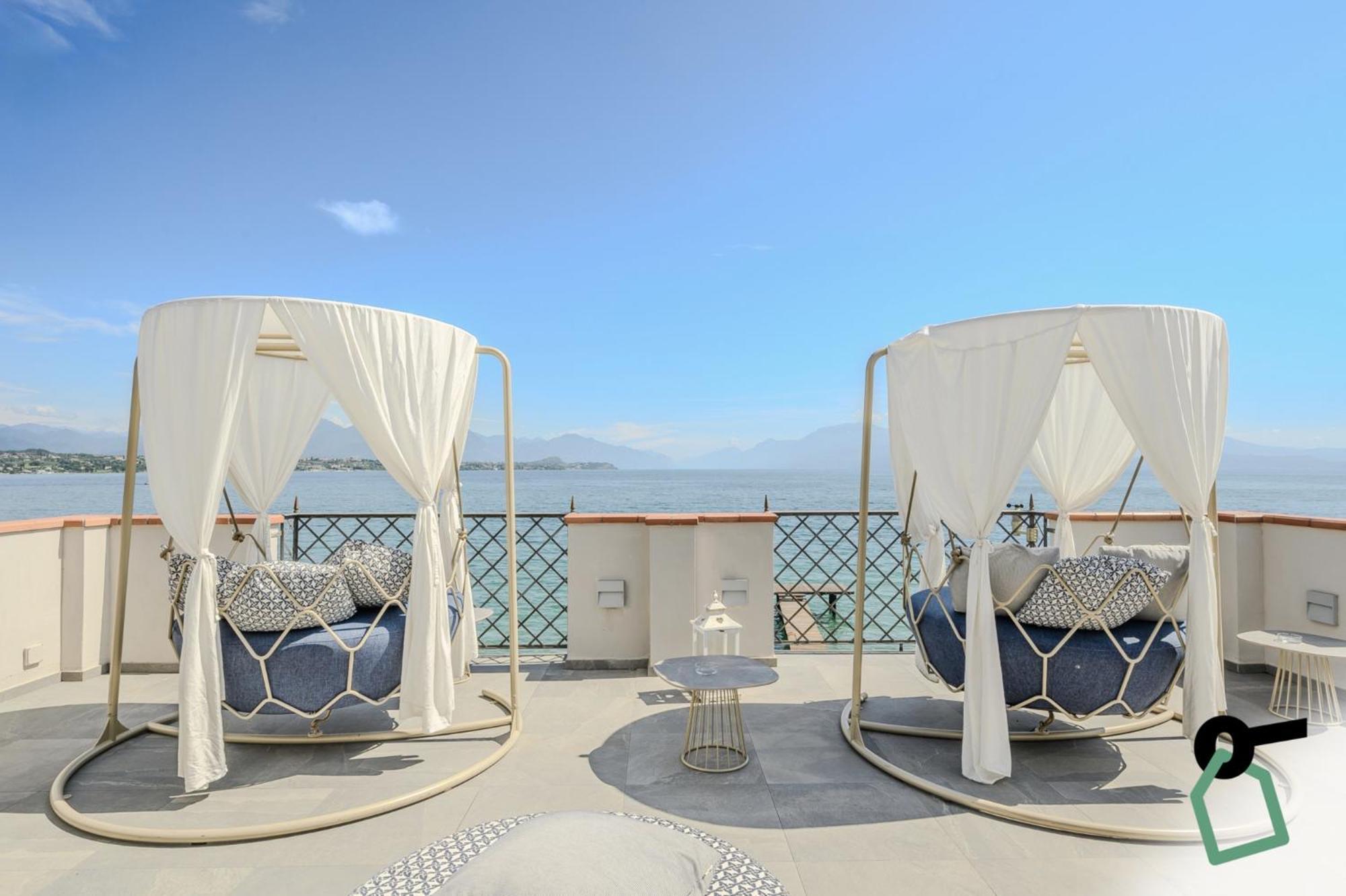 Hotiday Apartment Collection - Desenzano 데센자노델가르다 외부 사진