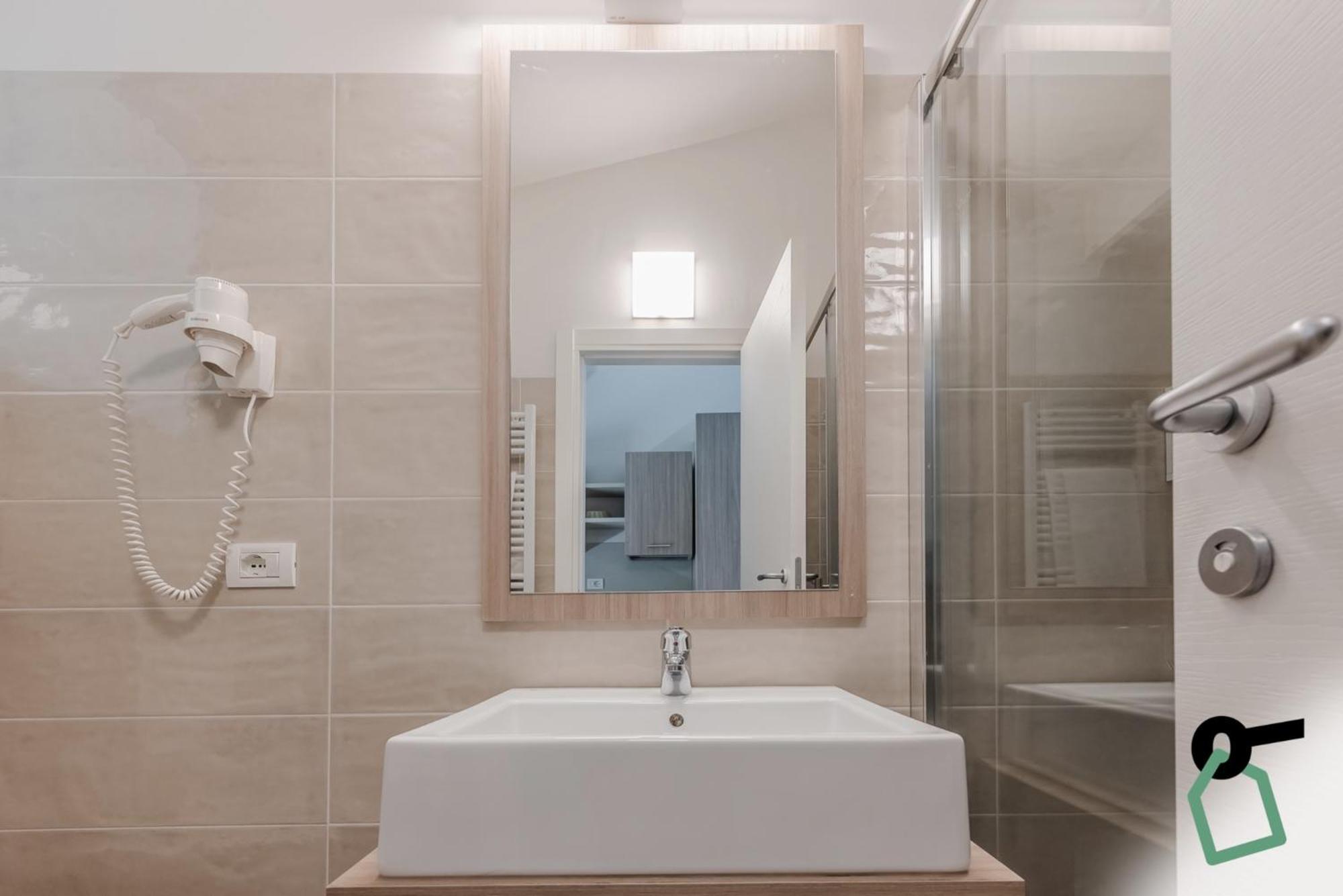 Hotiday Apartment Collection - Desenzano 데센자노델가르다 외부 사진