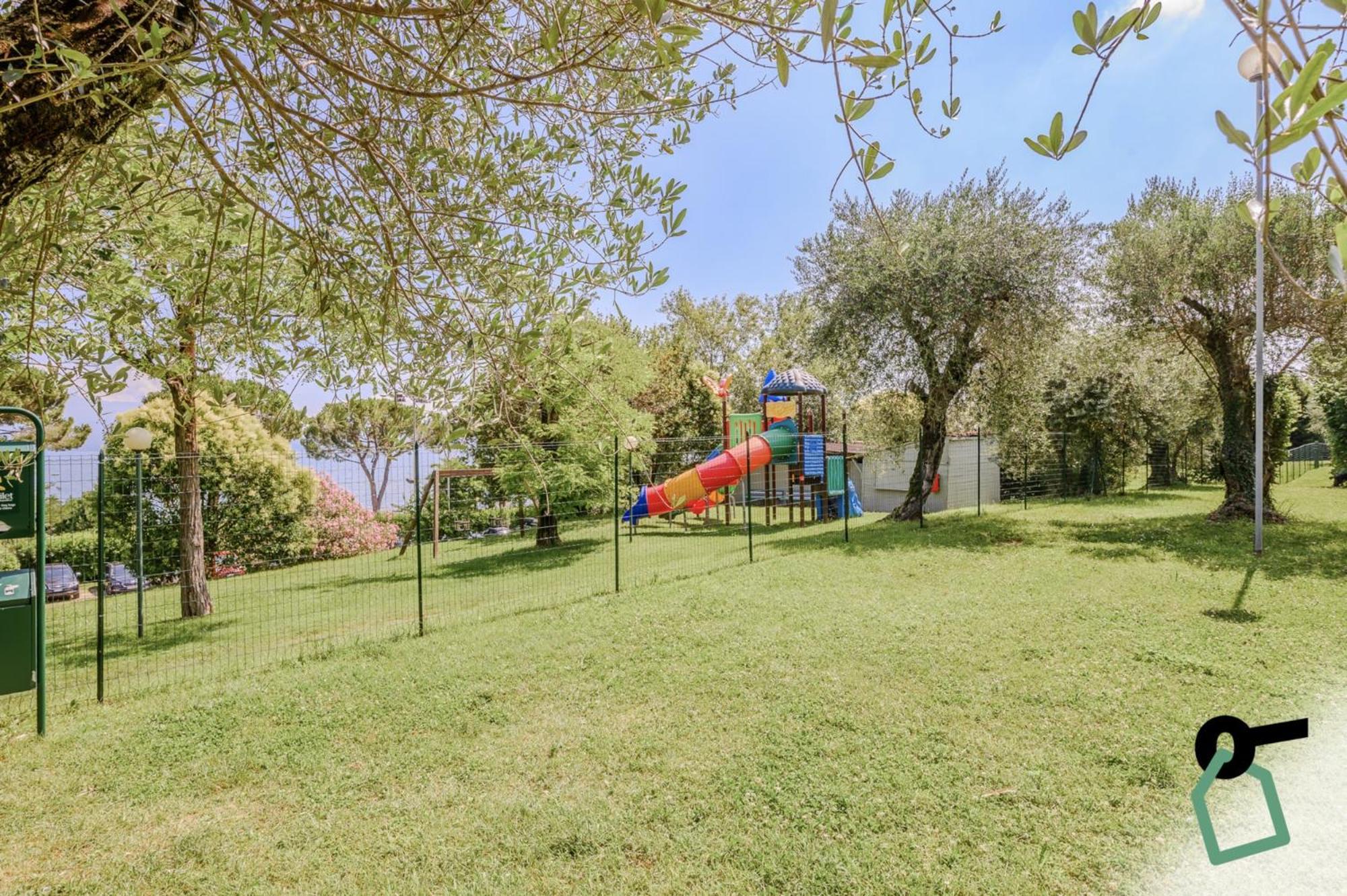 Hotiday Apartment Collection - Desenzano 데센자노델가르다 외부 사진